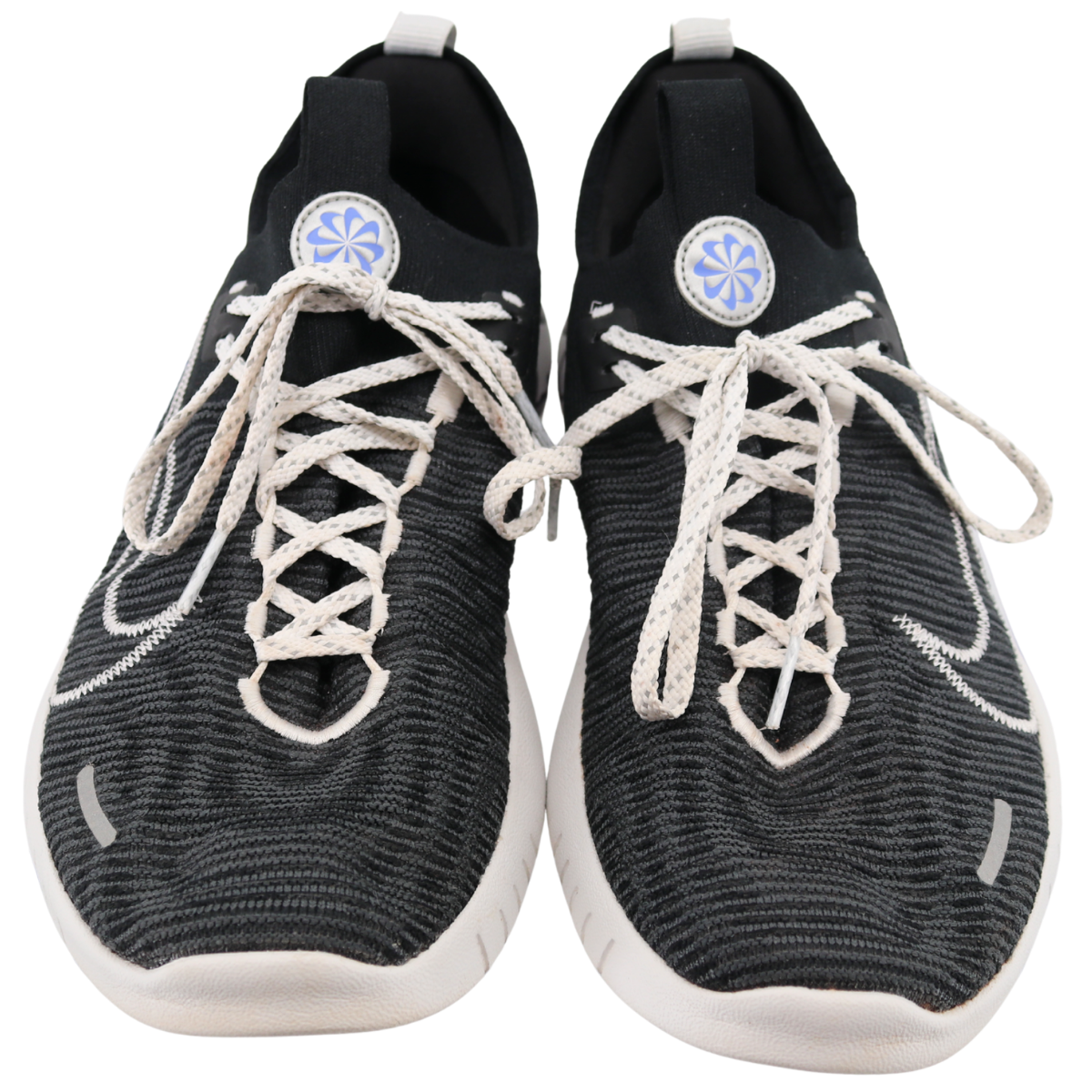 Aaron Boone Yankees Signed 2025 Game Used Black Nike Free Shoes-Powers Sports Memorabilia