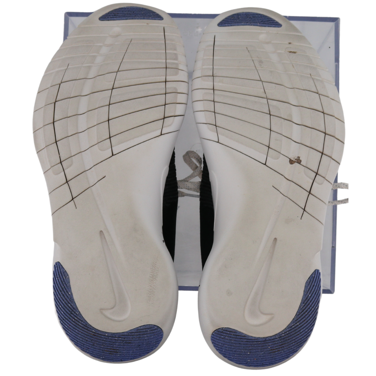 Aaron Boone Yankees Signed 2025 Game Used Black Nike Free Shoes-Powers Sports Memorabilia