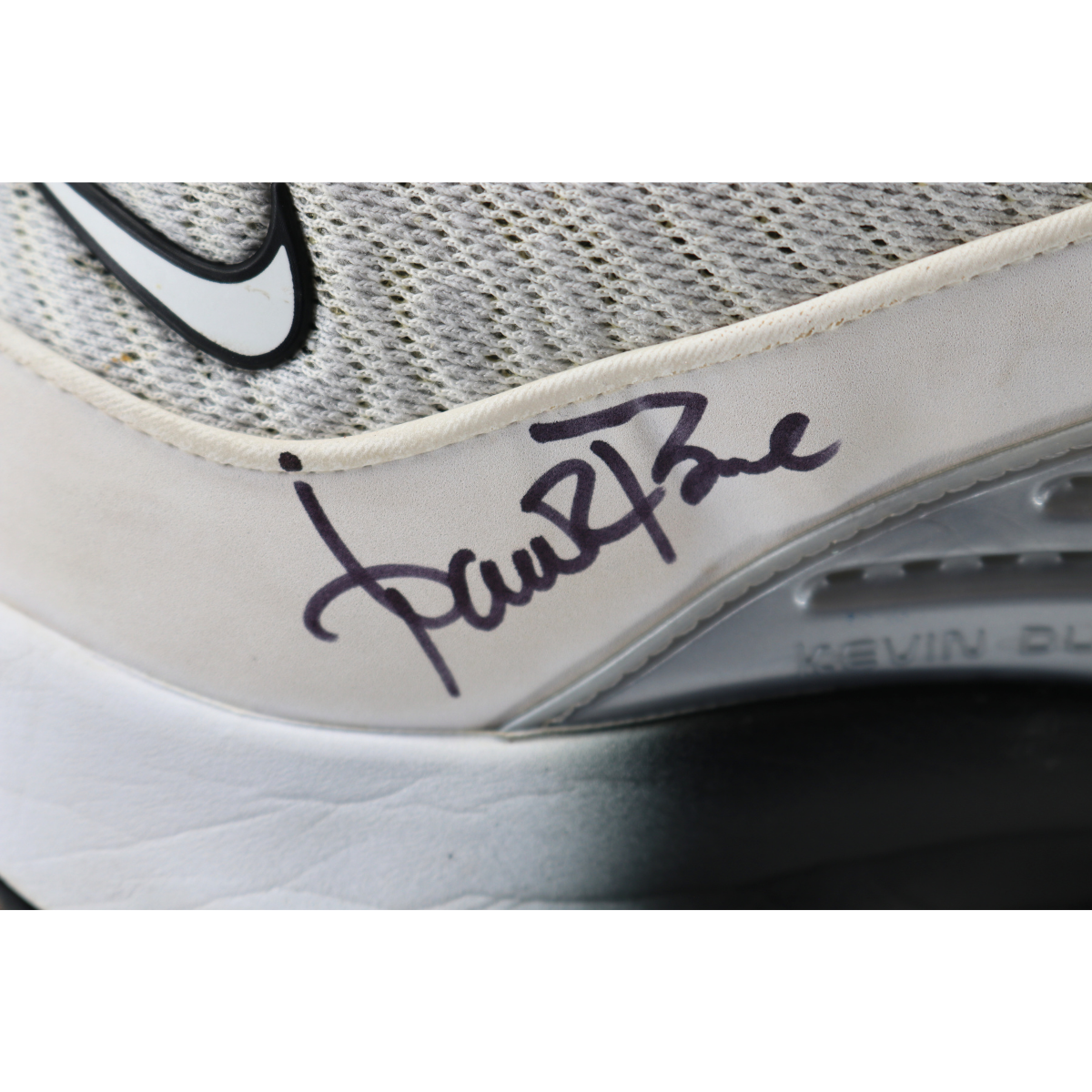 Aaron Boone Yankees Signed 2025 Game Used Grey Nike KD 16 Shoes-Powers Sports Memorabilia
