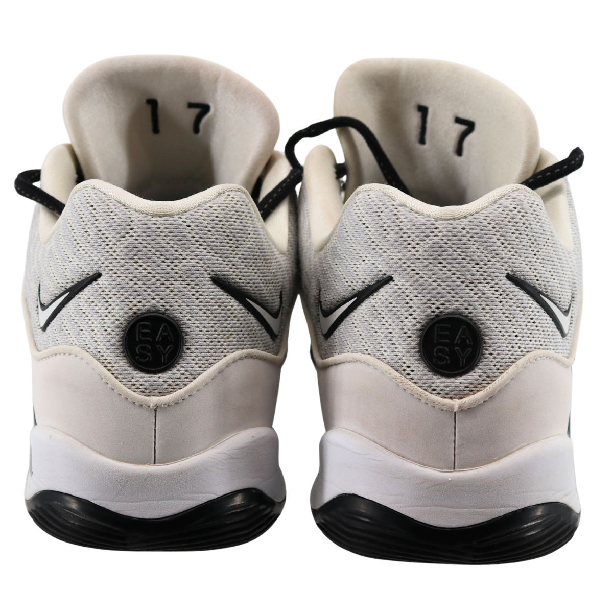 Aaron Boone Yankees Signed 2025 Game Used Grey Nike KD 16 Shoes-Powers Sports Memorabilia