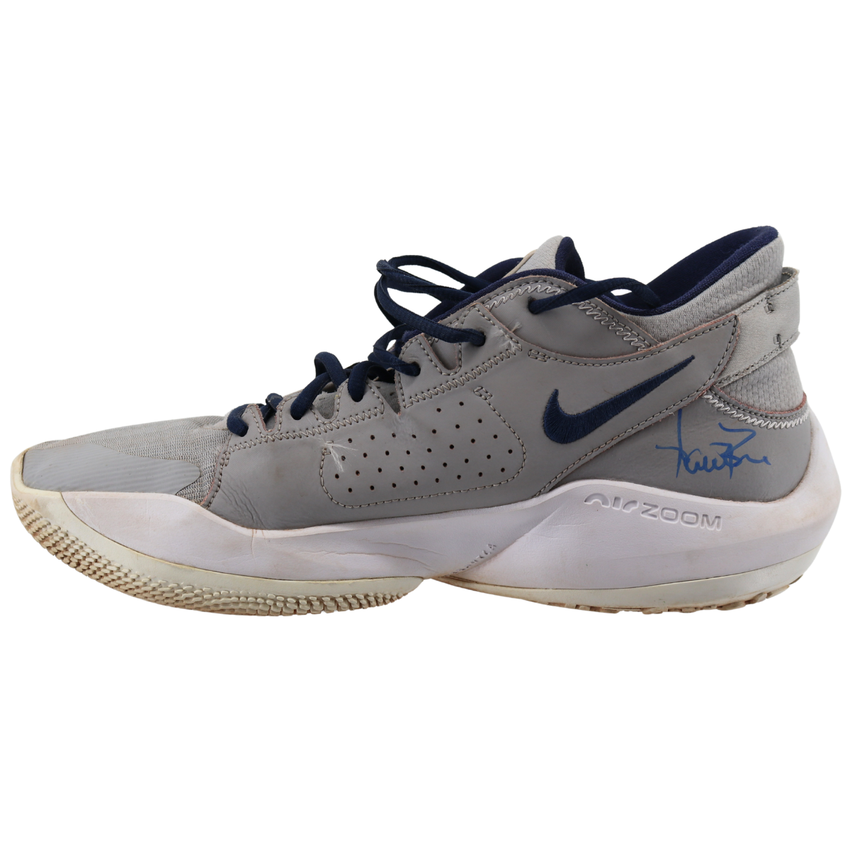 Aaron Boone Yankees Signed 2025 Game Used Grey Nike Giannis Shoes-Powers Sports Memorabilia