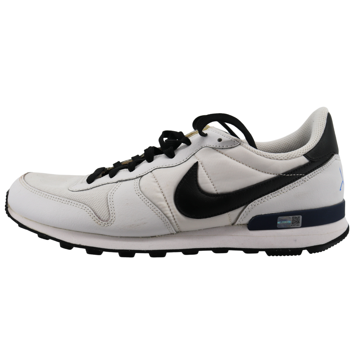 Aaron Boone Yankees Signed 2025 Game Used White/Navy Nike AJB Shoes-Powers Sports Memorabilia