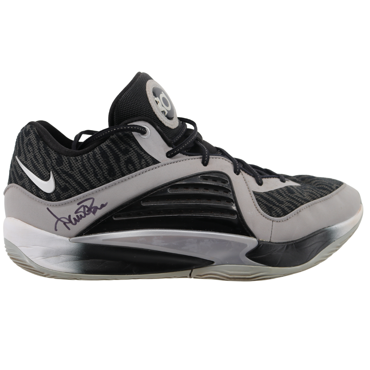 Aaron Boone Yankees Signed 2025 Game Used Black Nike KD 16 Shoes-Powers Sports Memorabilia