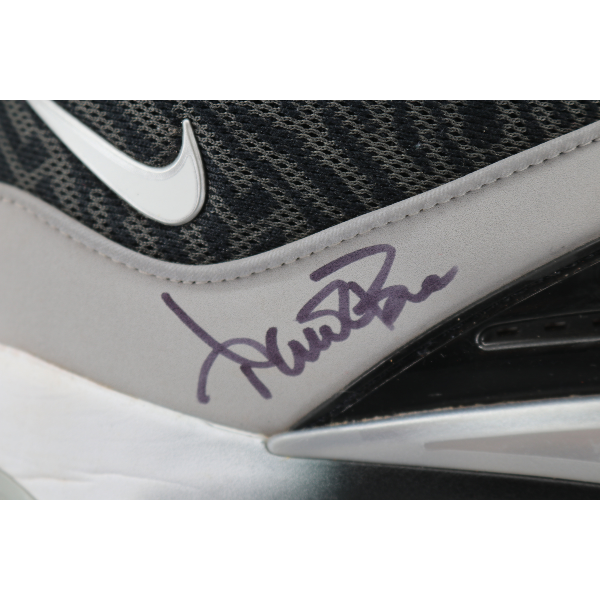 Aaron Boone Yankees Signed 2025 Game Used Black Nike KD 16 Shoes-Powers Sports Memorabilia