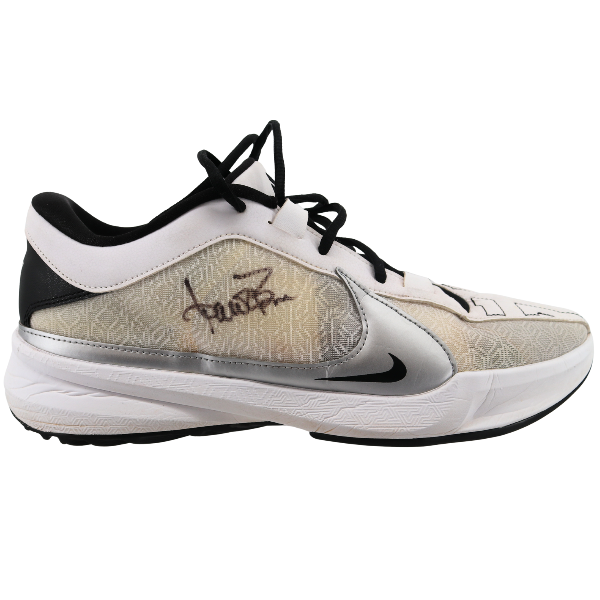 Aaron Boone Yankees Signed 2025 Game Used Nike Giannis Shoes-1-Powers Sports Memorabilia