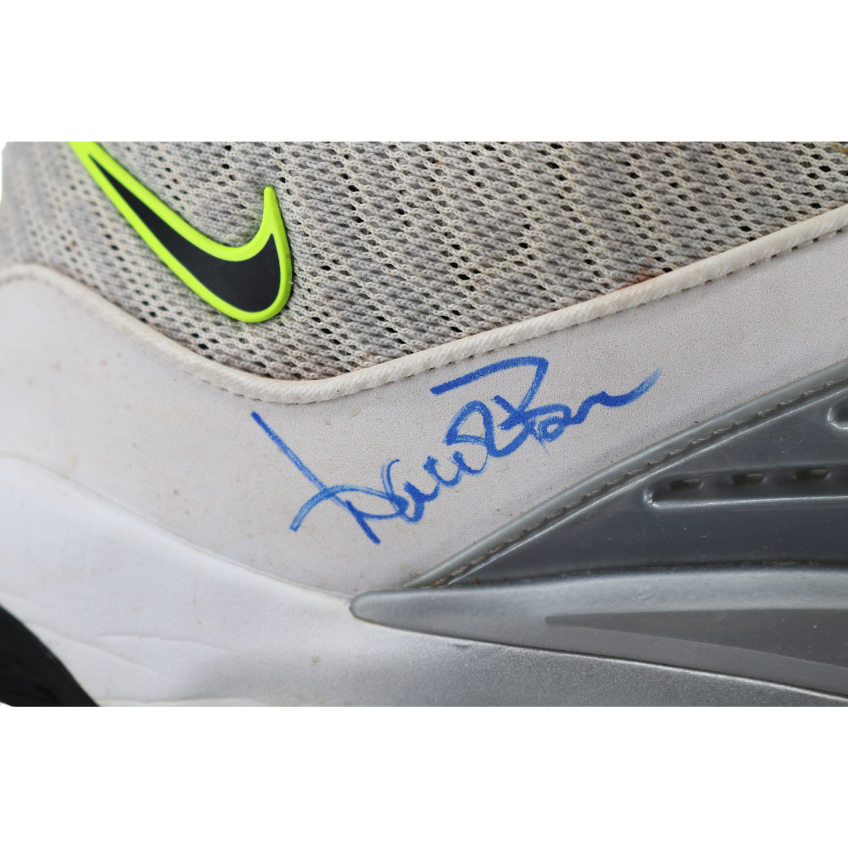 Aaron Boone Yankees Signed 2025 Game Used White Nike KD 16 Shoe-Powers Sports Memorabilia