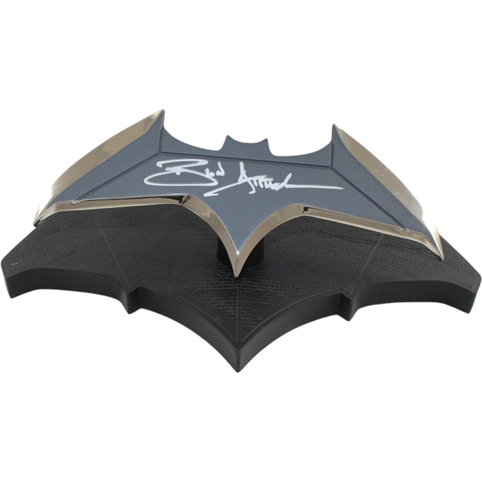Ben Affleck Signed Batman Mask Batarang Full Sig – Beckett Authenticated-Powers Sports Memorabilia