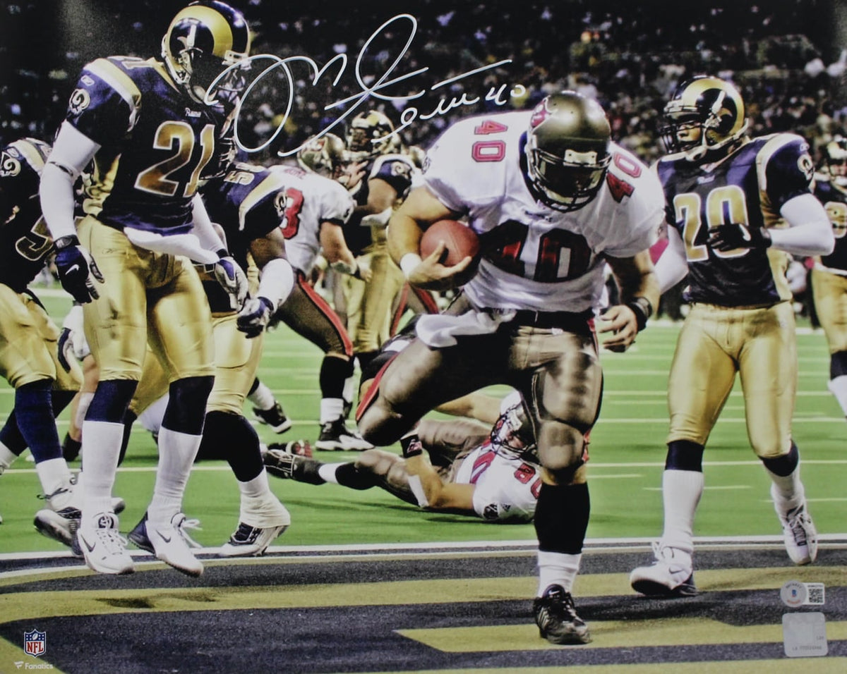 Mike Alstott Signed Tampa Bay Buccaneers 16x20 Photo Beckett – Beckett Authenticated-Powers Sports Memorabilia