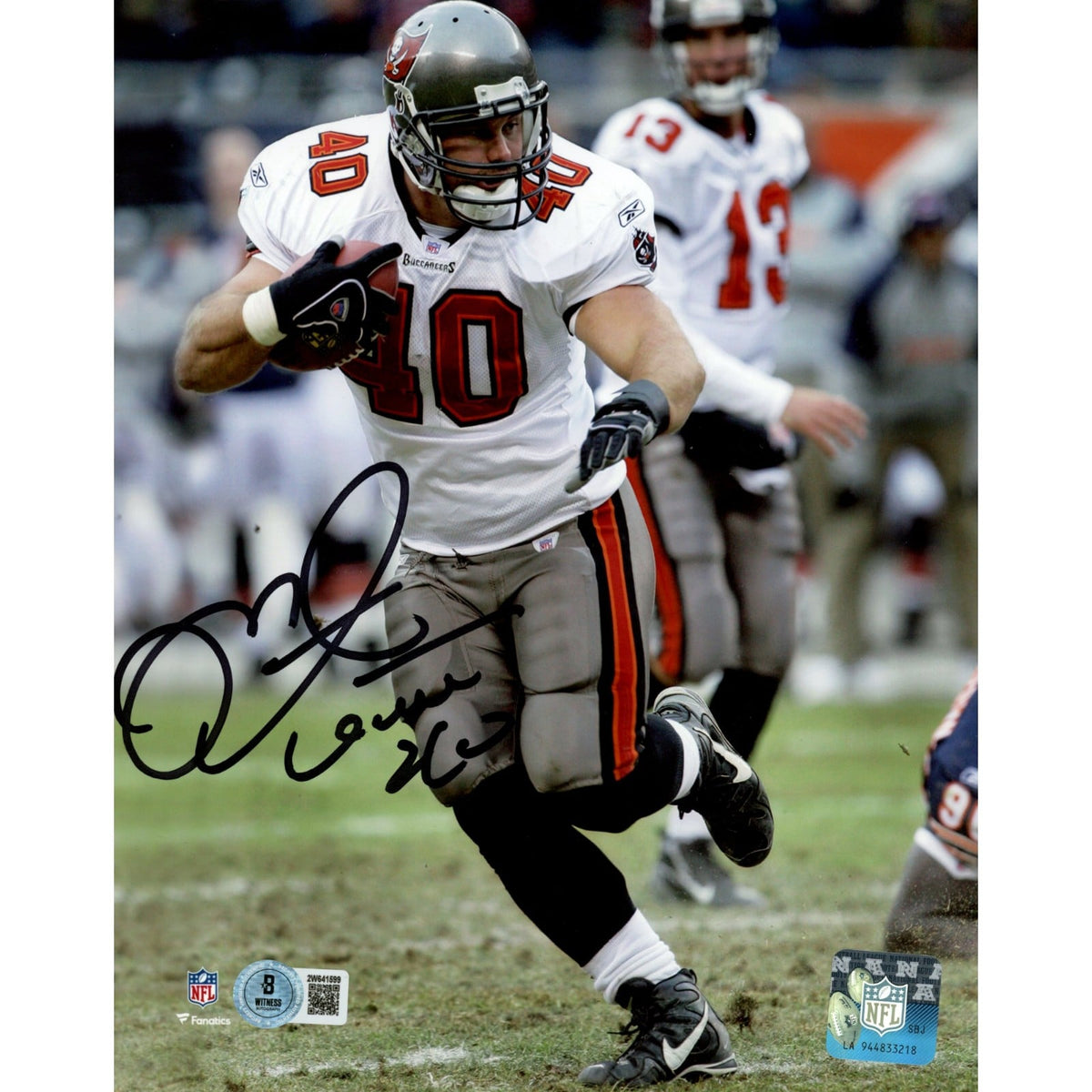 Mike Alstott Signed Tampa Bay Buccaneers 8x10 Photo – Beckett Witness Authenticated-Powers Sports Memorabilia
