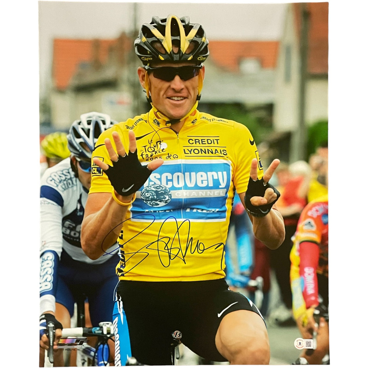 Lance Armstrong Signed 16x20 Photo SKU 46519-Powers Sports Memorabilia