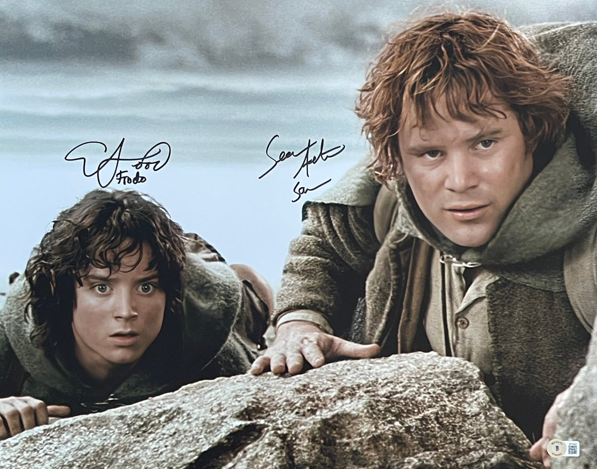 Sean Astin Elijah Wood Signed Lord of the Rings 16x20 Photo – Beckett Authenticated-Powers Sports Memorabilia