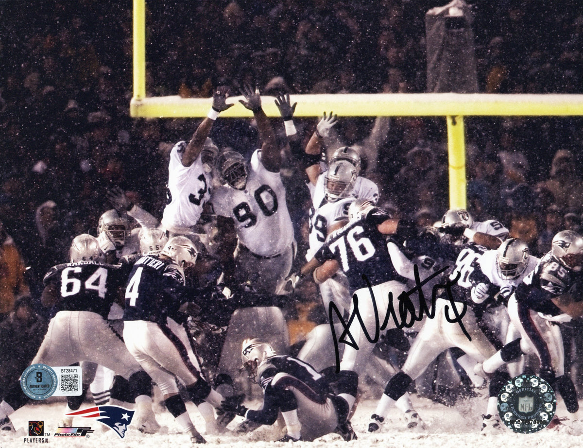Adam Vinatieri Signed Patriots 8x10 Photo - Beckett-Powers Sports Memorabilia