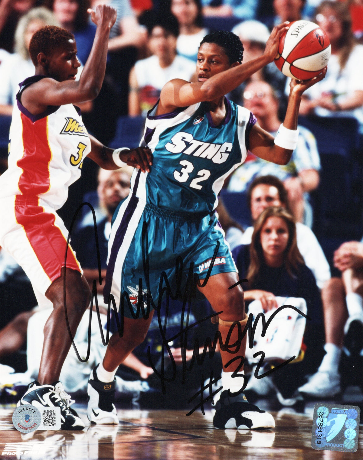 Andrea Stinson Signed WNBA Charlotte Sting 8x10 Photo - Beckett-Powers Sports Memorabilia
