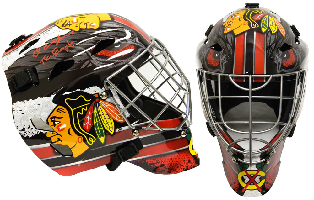 Casques de hockey signés