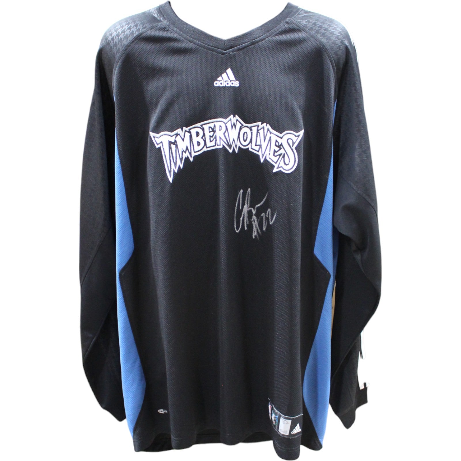 Cory Brewer Dallas Mavericks Signed Guitar - Game Used Adidas 2XLT Black Warmup Beckett-Powers Sports Memorabilia