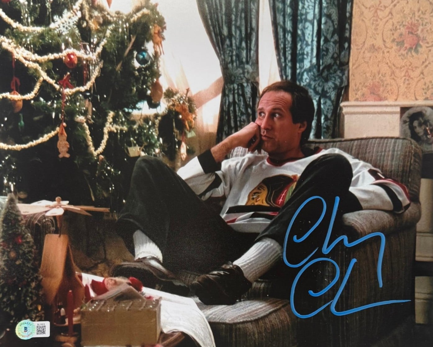Chevy Chase Christmas Vacation Signed 11x14 Photo Beckett WIT 58269 Beckett-Powers Sports Memorabilia