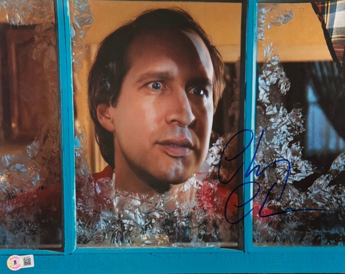 Chevy Chase Christmas Vacation Signed 11x14 Photo - Beckett WIT Beckett - 58268-Powers Sports Memorabilia