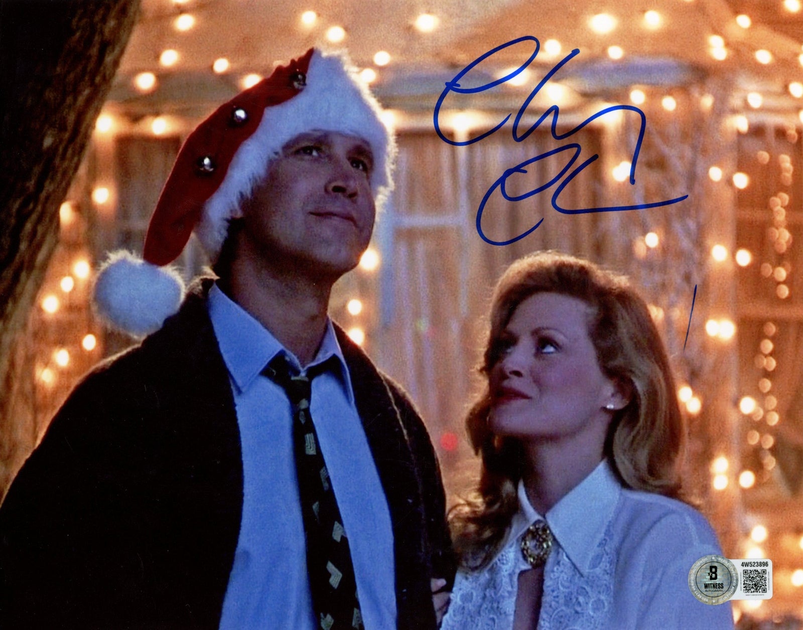 Chevy Chase Signed Christmas Vacation 8x10 Photo – Photo Variation 3 – Beckett Authenticated-Powers Sports Memorabilia