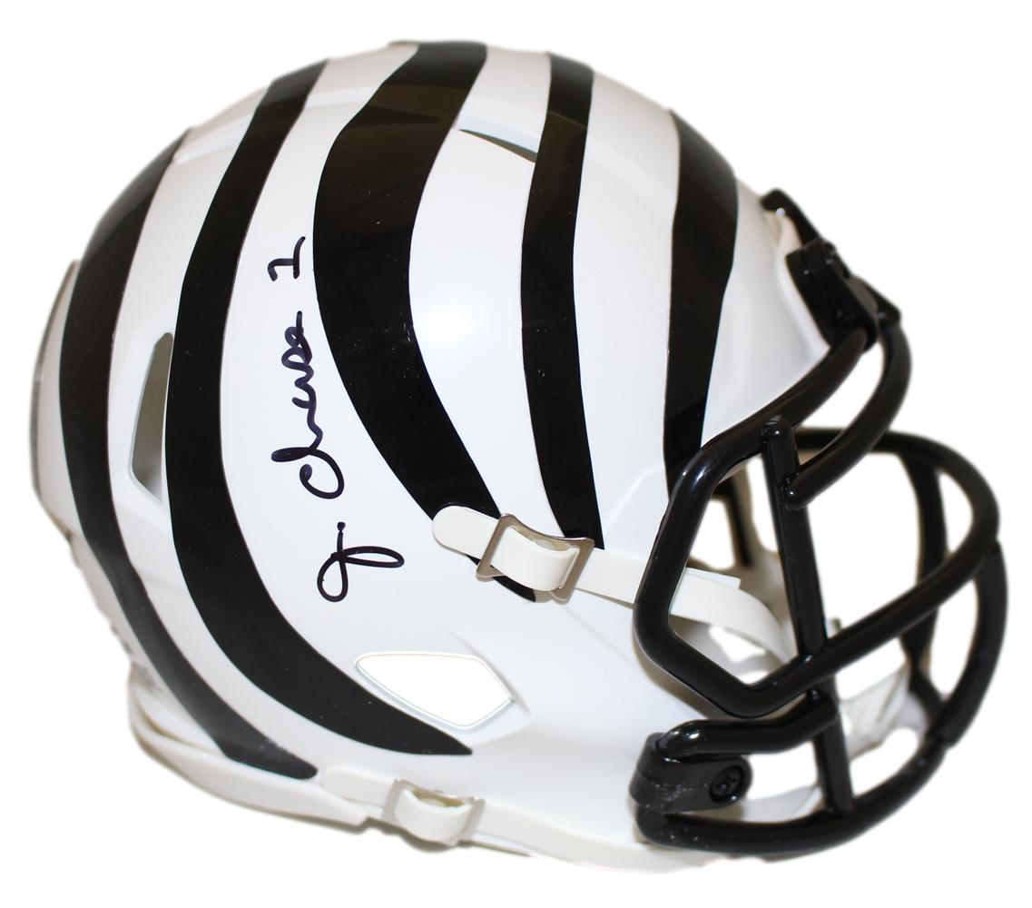 Ja'Marr Chase Signed Bengals 2022 White Alternate Mini Helmet – Beckett Authenticated-Powers Sports Memorabilia