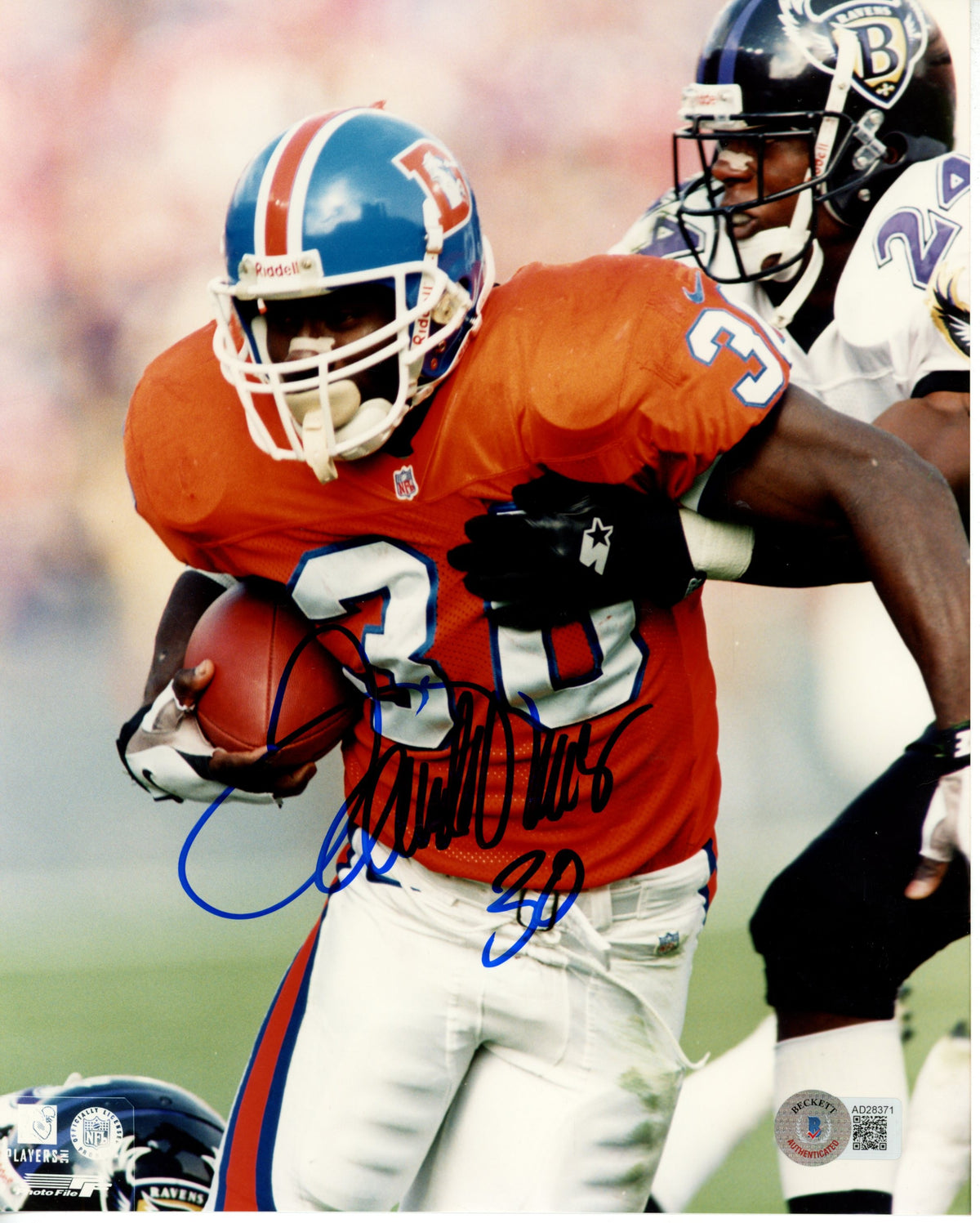 Terrell Davis Denver Broncos Signed 8x10 Photo - Beckett Beckett - 55817-Powers Sports Memorabilia