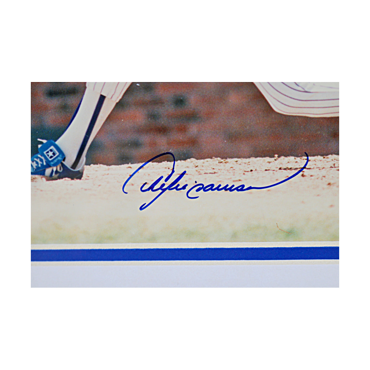 Andre Dawson Chicago Cubs Signed Framed 8x10 Swing Photo (PSA Holo #T87441)-Powers Sports Memorabilia