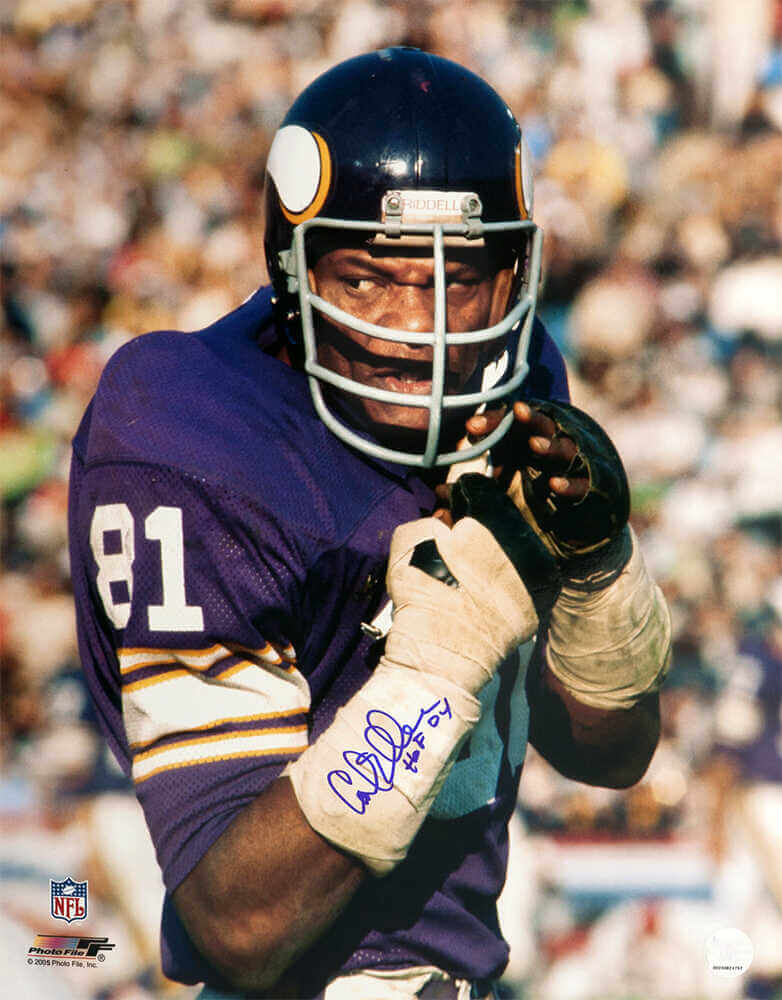 Carl Eller Autographed Minnesota Vikings Purple Jersey Close Up 16x20 Photo with HOF'04-Powers Sports Memorabilia