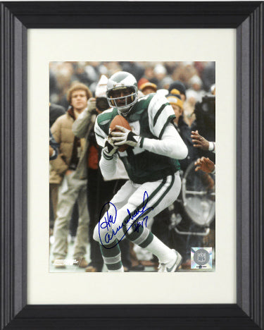 Harold Carmichael Autographed Philadelphia Eagles 8 x 10 Photograph Custom Framing #17 (green jersey)-Powers Sports Memorabilia