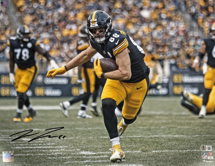 Pat Freiermuth Signed Pittsburgh Steelers 16x20 Photo – Beckett Witness Authenticated