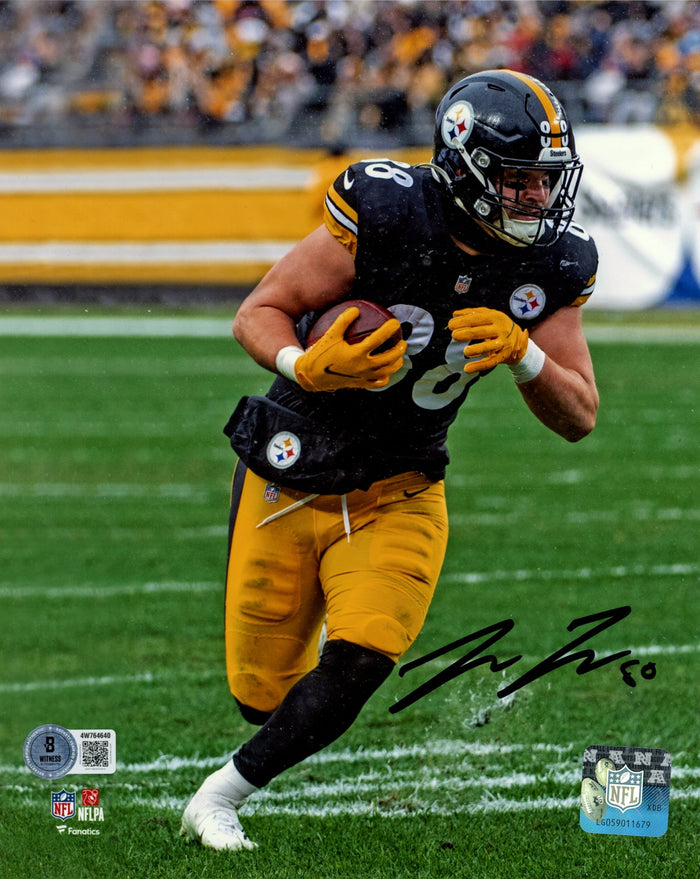Pat Freiermuth Signed Pittsburgh Steelers 8x10 Photo – Beckett Witness Authenticated