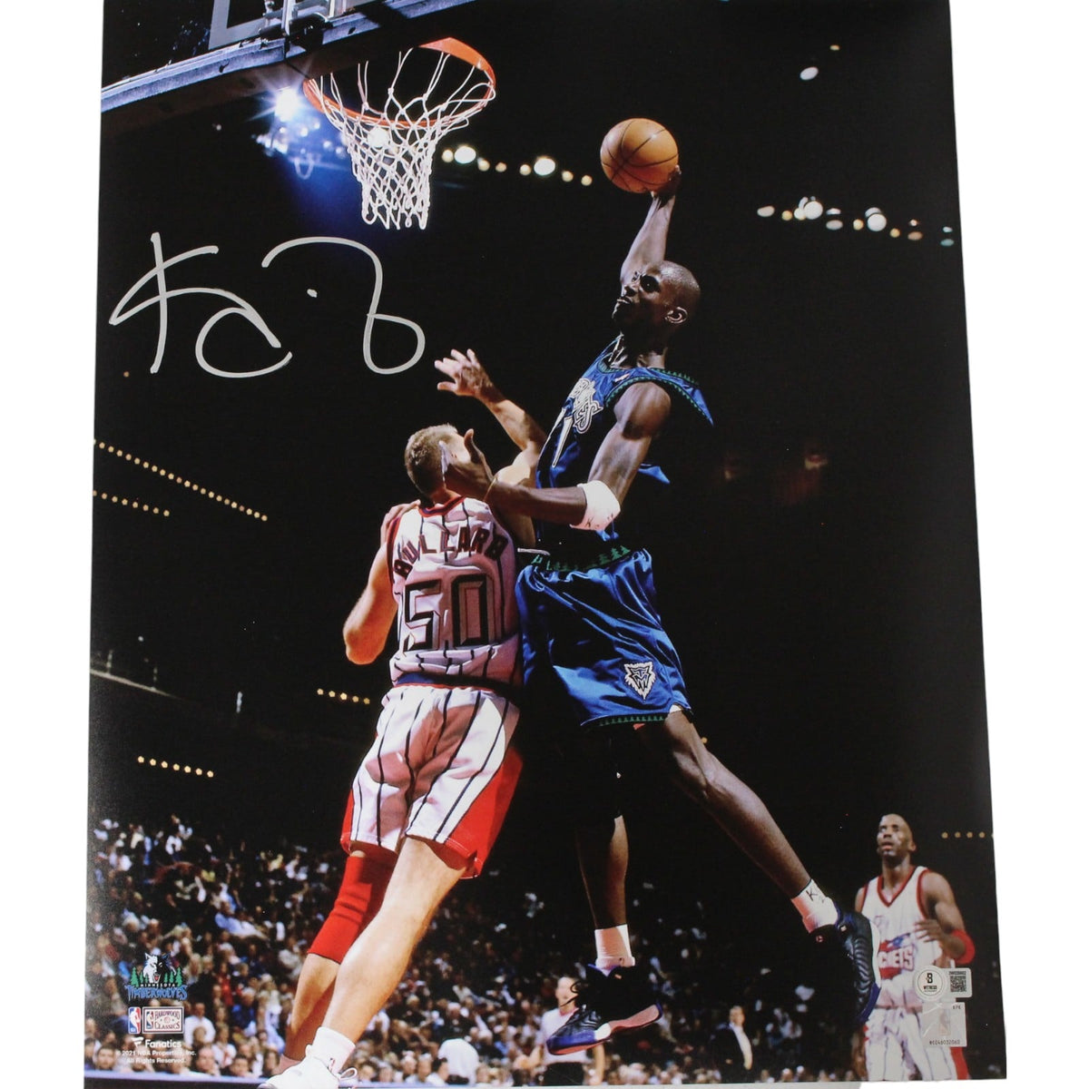 Kevin Garnett Signed Minnesota Timberwolves 16x20 Photo – Beckett Authenticated-Powers Sports Memorabilia