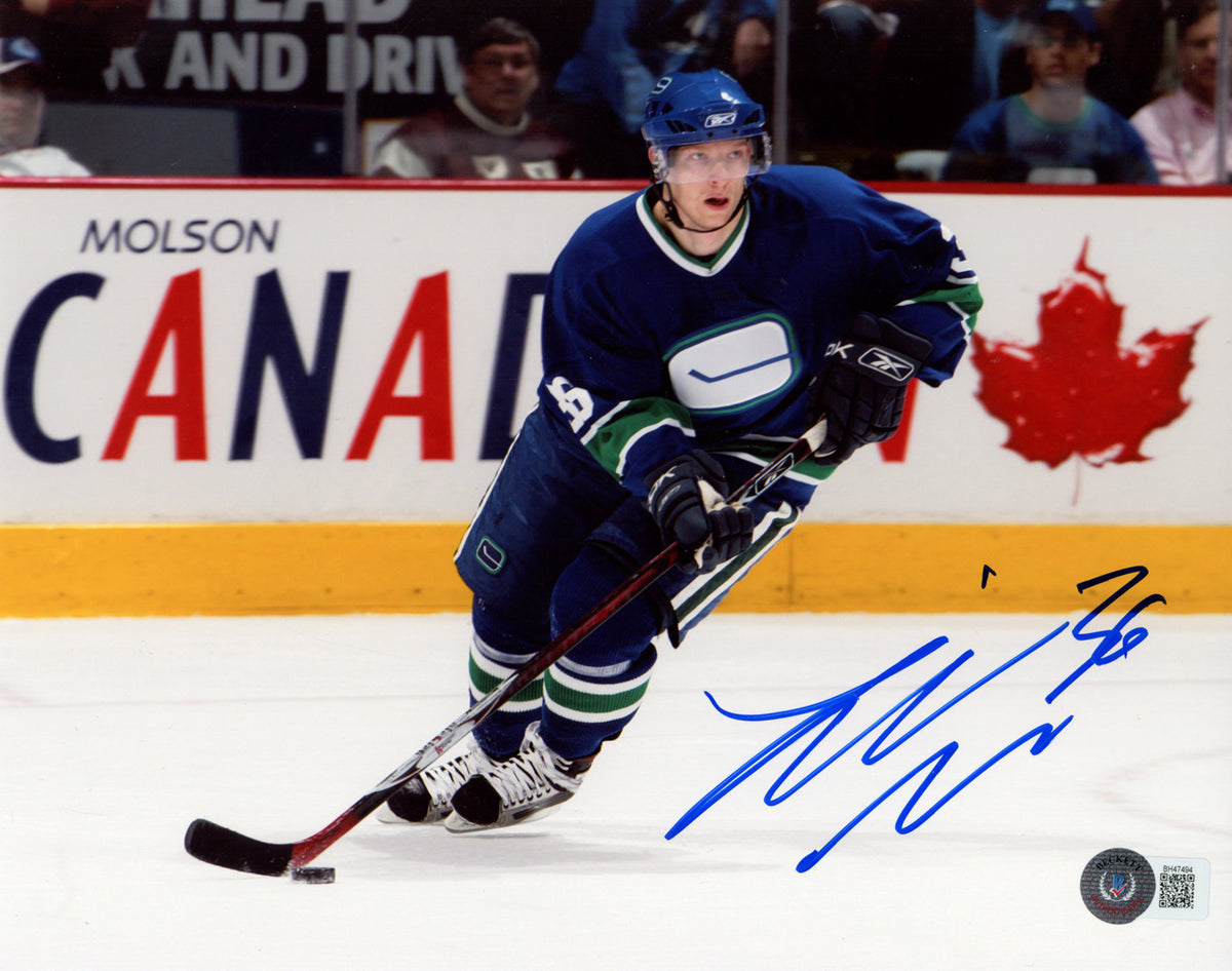 Jannik Hansen Vancouver Canucks Signed 8x10 Photo - Beckett Beckett-Powers Sports Memorabilia