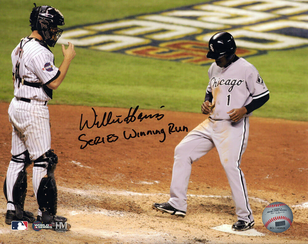 Willie Harris Autographed Chicago White Sox 2005 World Series Winning Run 8x10 Photo with Series Winning Run-Powers Sports Memorabilia