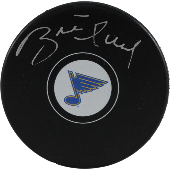 Brett Hull Signed St Louis Bluess Logo Puck – Beckett Authenticated-Powers Sports Memorabilia