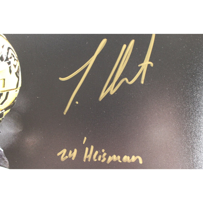 Travis Hunter Signed Colorado Buffaloes 16x20 Photo Heisman – Beckett Authenticated