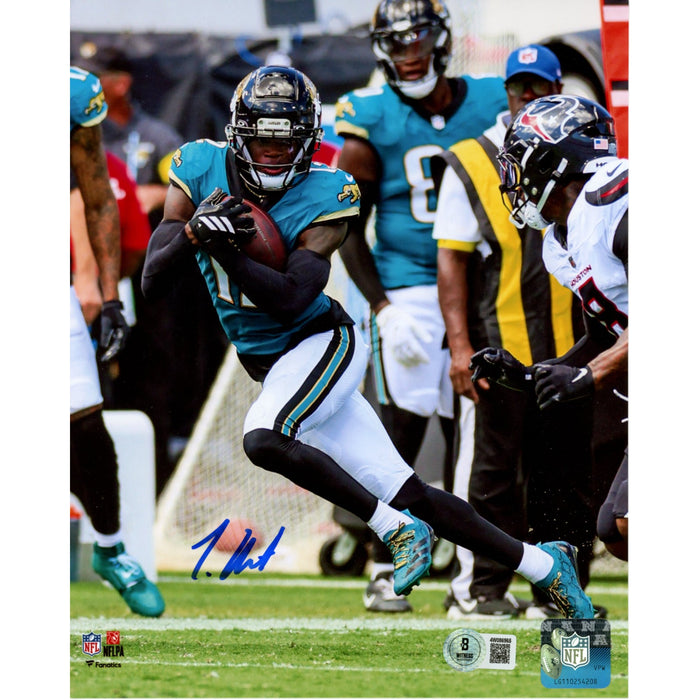 Travis Hunter Signed Jacksonville Jaguars 8x10 Photo – Beckett Witness Authenticated