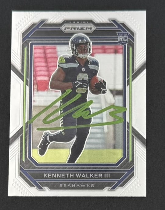 Kenneth Walker III 2022 Panini Prizm Seattle Seahawks Signed Football RC Rookie Card #318 Beckett Authenticated BV44691-Powers Sports Memorabilia