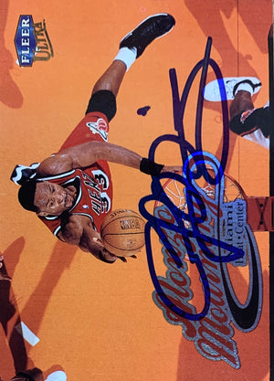 Alonzo Mourning Autographed 1999 Fleer Ultra Signed Basketball Card #4 Auto JSA COA-Powers Sports Memorabilia