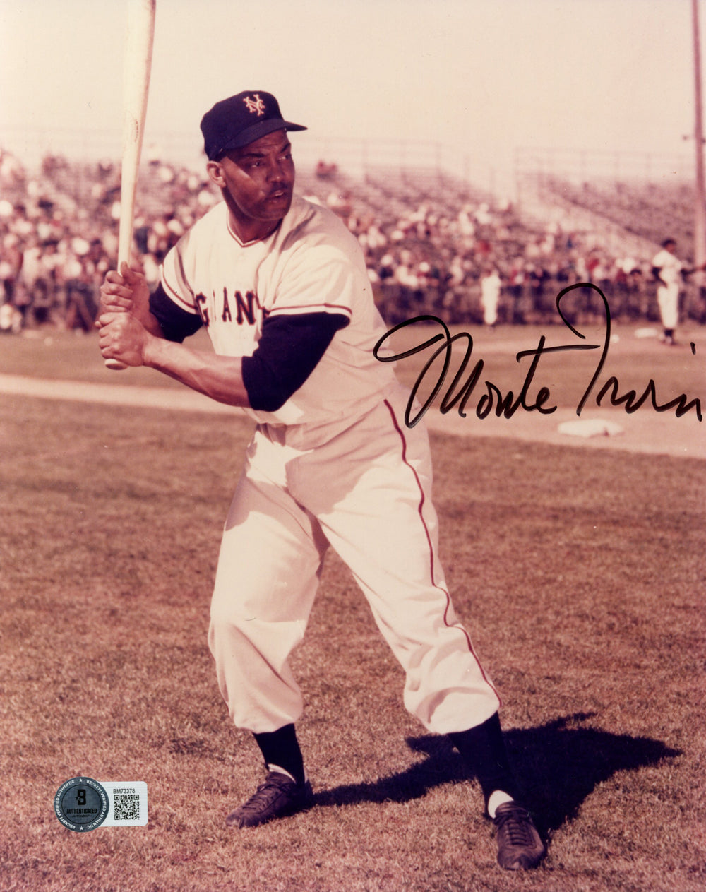 Monte Irvin New York Giants Signed 8x10 Photo - Beckett Beckett-Powers Sports Memorabilia