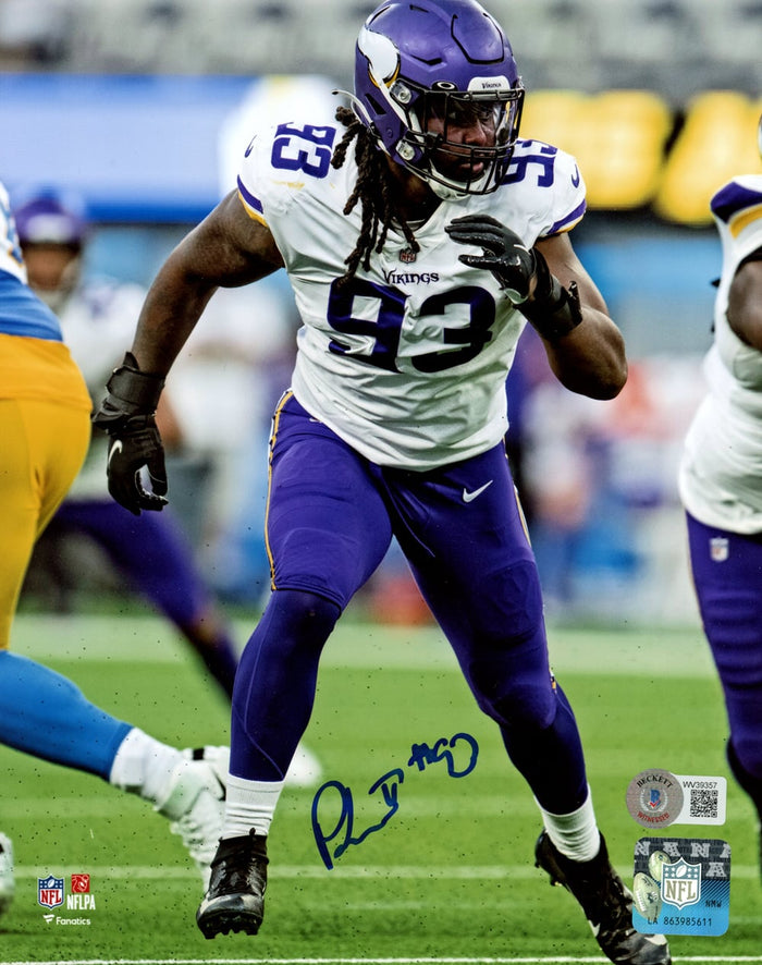 Patrick Jones Autographed Minnesota Vikings 8x10 Photo – Beckett Authenticated-Powers Sports Memorabilia