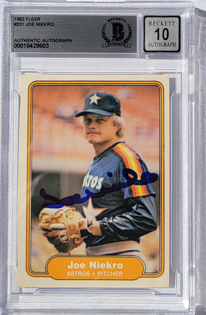Joe Niekro Signed Houston Astros 1982 Fleer #221 Card Beckett Graded AUTO 10-Powers Sports Memorabilia