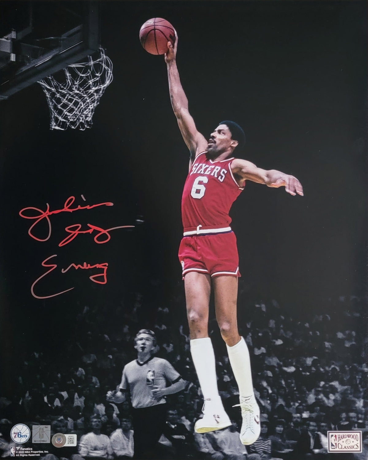 Julius Erving Signed Philadelphia 76ers Spotlight Dunk 16x20 Photo - Beckett-Powers Sports Memorabilia