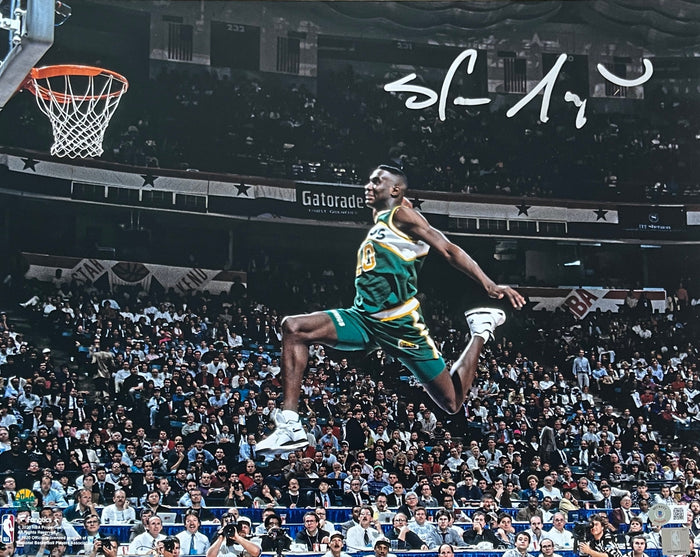Shawn Kemp Signed Seattle SuperSonics 16x20 Photo – Beckett Authenticated-Powers Sports Memorabilia