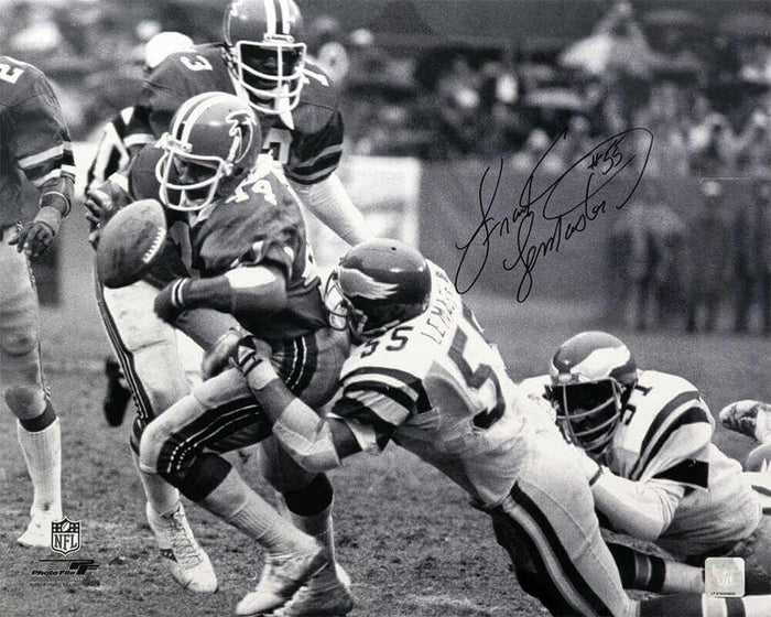 Frank LeMaster Autographed Philadelphia Eagles B&W Tackle Action vs Falcons 16x20 Photo-Powers Sports Memorabilia