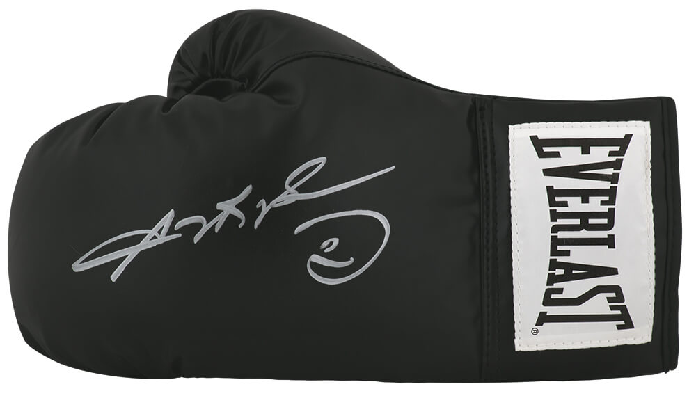 Sugar Ray Leonard Autographed Everlast Black Boxing Glove-Powers Sports Memorabilia