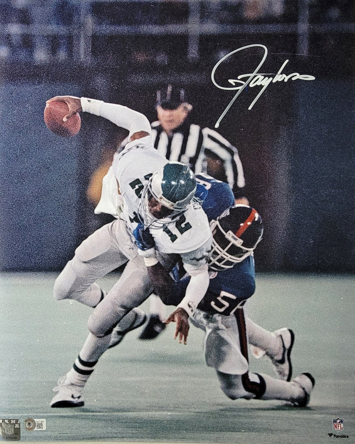 Lawrence Taylor Signed New York Giants 16x20 - Beckett-Powers Sports Memorabilia
