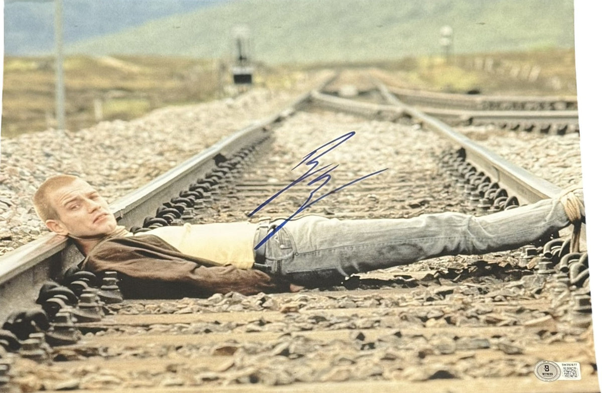 Ewan McGregor Trainspotting Signed 11x14 Photo - Beckett Beckett-Powers Sports Memorabilia