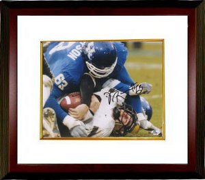 Dewayne Robertson Autographed Kentucky Wildcats 8 x 10 Photograph Custom Framing - COA - CTBL_MW132-Powers Sports Memorabilia