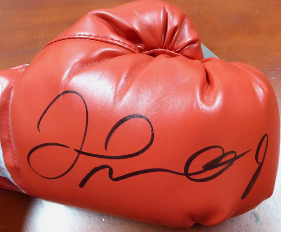 Floyd Mayweather Jr. Signed Red Everlast Glove RH Beckett-Powers Sports Memorabilia