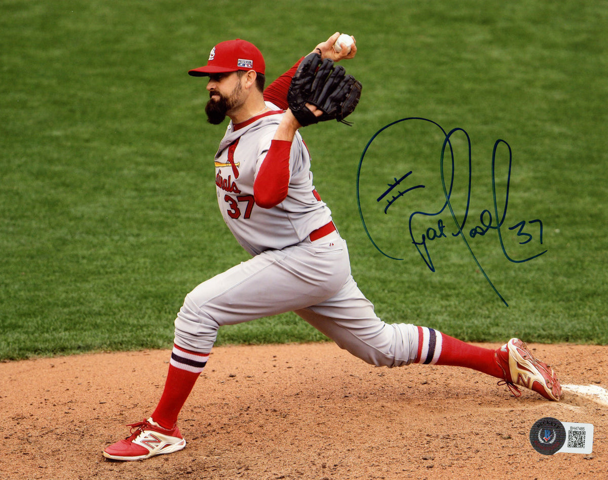 Pat Neshek St Louis Cardinals Signed 8x10 Photo - Beckett Beckett-Powers Sports Memorabilia