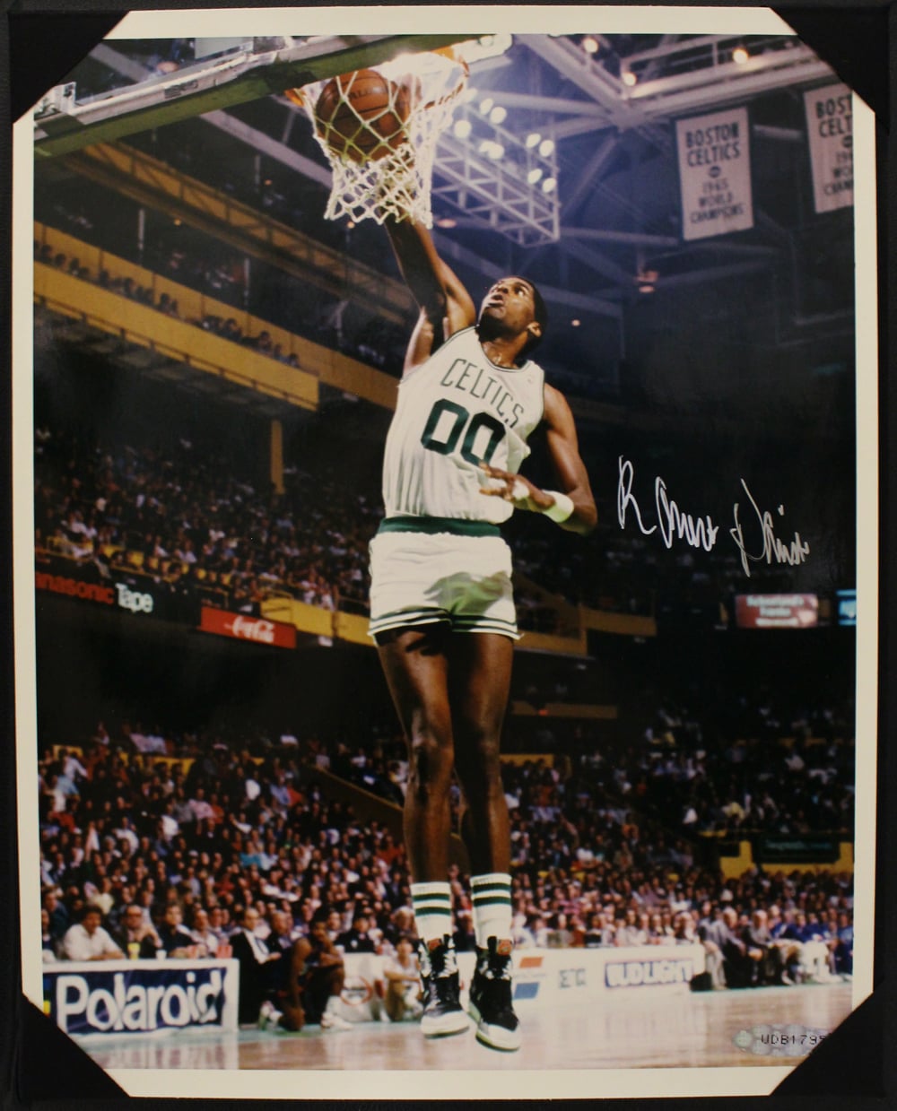 Robert Parrish Boston Celtics Signed 8x10 Photo - Book Upper Deck-Powers Sports Memorabilia